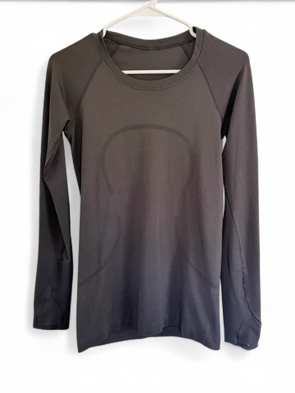 Lululemon Swiftly Tech Long Sleeve 2.0 Black Top Womens 6 Running Workout